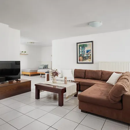 Felenia House - Summer Escape *